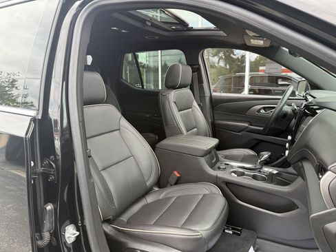 Used 2023 Chevrolet Traverse Premier w/ LPO, Floor Liner Package FWD image 20