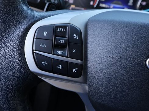 Used 2020 Ford Explorer XLT w/ Equipment Group 202A image 21