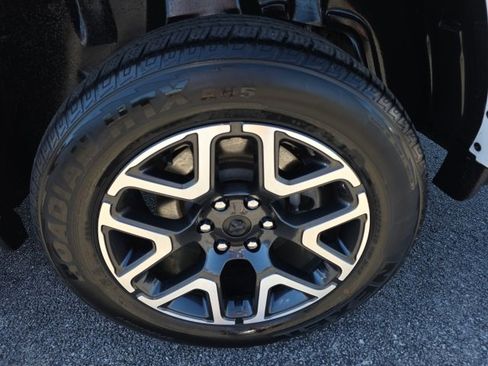 Used 2025 RAM 1500 Laramie w/ Laramie Southwest Edition image 7