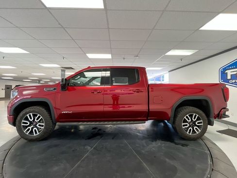 Used 2022 GMC Sierra 1500 AT4 w/ AT4 Premium Package AWD/4WD image 5