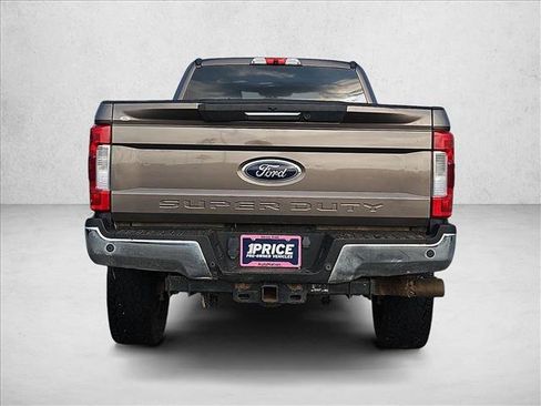 Used 2019 Ford F250 XLT w/ XLT Premium Package AWD/4WD image 6
