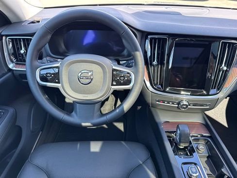 New 2026 Volvo V60 B5 Cross Country Plus w/ Climate Package AWD/4WD image 22