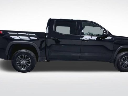 Used 2024 Toyota Tundra SR5 w/ SR5 Convenience Package AWD/4WD image 23