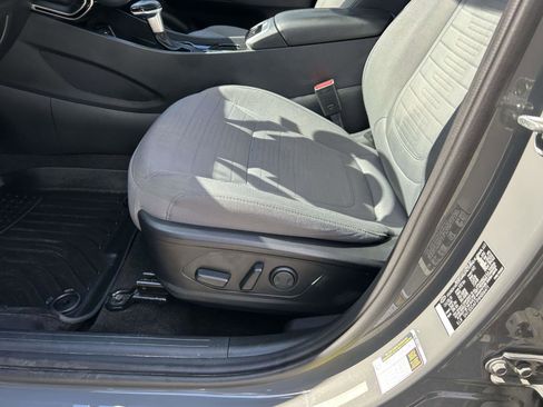 Used 2022 Hyundai Santa Cruz SEL Premium w/ Cargo Package image 17