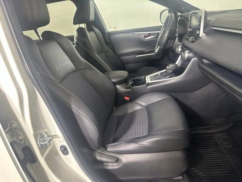 Used 2021 Toyota RAV4 XSE AWD/4WD image 27
