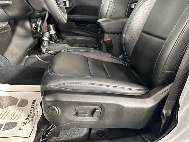 Used 2024 Jeep Wrangler High Altitude AWD/4WD image 5