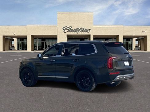 Used 2020 Kia Telluride S w/ S 8 Passenger Seating Package image 7