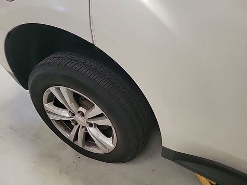 Used 2015 Chevrolet Equinox LT w/ Power Convenience Package FWD image 11