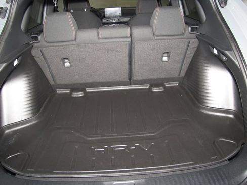 Certified 2024 Honda HR-V Sport image 15