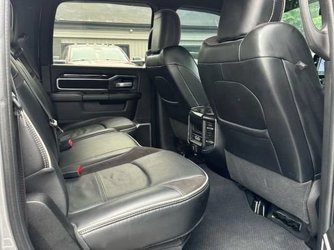 Used 2022 RAM 2500 Laramie AWD/4WD image 11