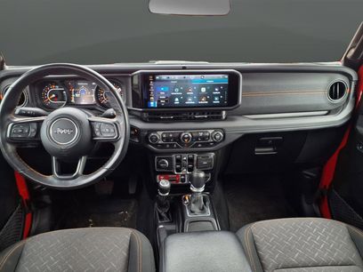 Used 2024 Jeep Gladiator Mojave w/ Convenience Group