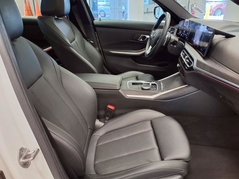 Used 2024 BMW 330i Sedan w/ Convenience Package RWD image 11
