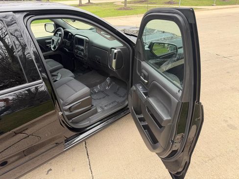 Used 2018 Chevrolet Silverado 1500 LT w/ All Star Edition image 28