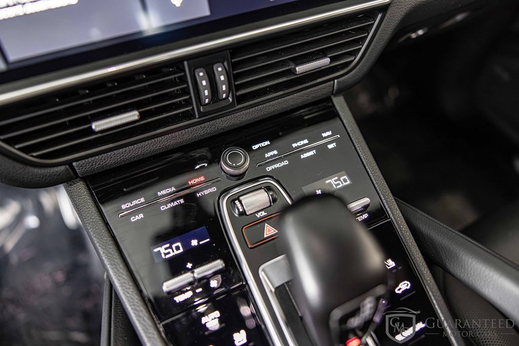 Used 2020 Porsche Cayenne E-Hybrid AWD/4WD image 31