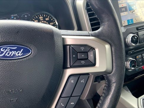 Used 2018 Ford F150 Lariat w/ Equipment Group 502A Luxury image 21