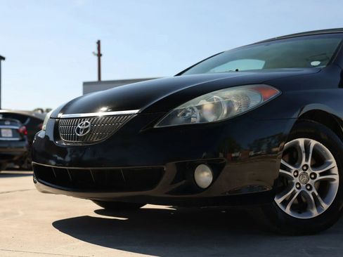 Used 2005 Toyota Solara SLE image 25