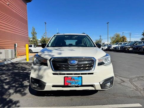 Used 2018 Subaru Forester 2.5i Premium w/ Popular Package #3B AWD/4WD image 8