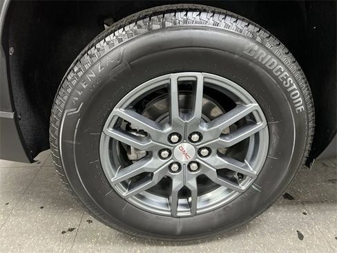 Certified 2025 GMC Acadia Elevation image 33