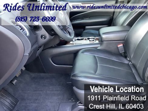 Used 2015 Nissan Pathfinder Platinum w/ Family Entertainment Package AWD/4WD image 13