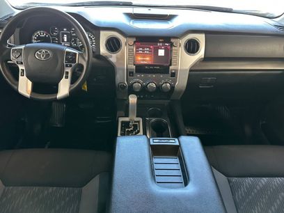 Used 2020 Toyota Tundra SR5 w/ SR5 Convenience Package