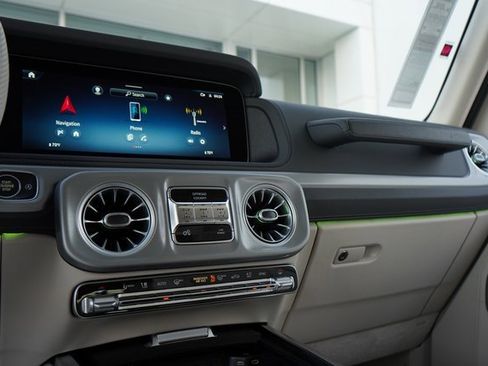 New 2025 Mercedes-Benz G 63 AMG 4MATIC image 24