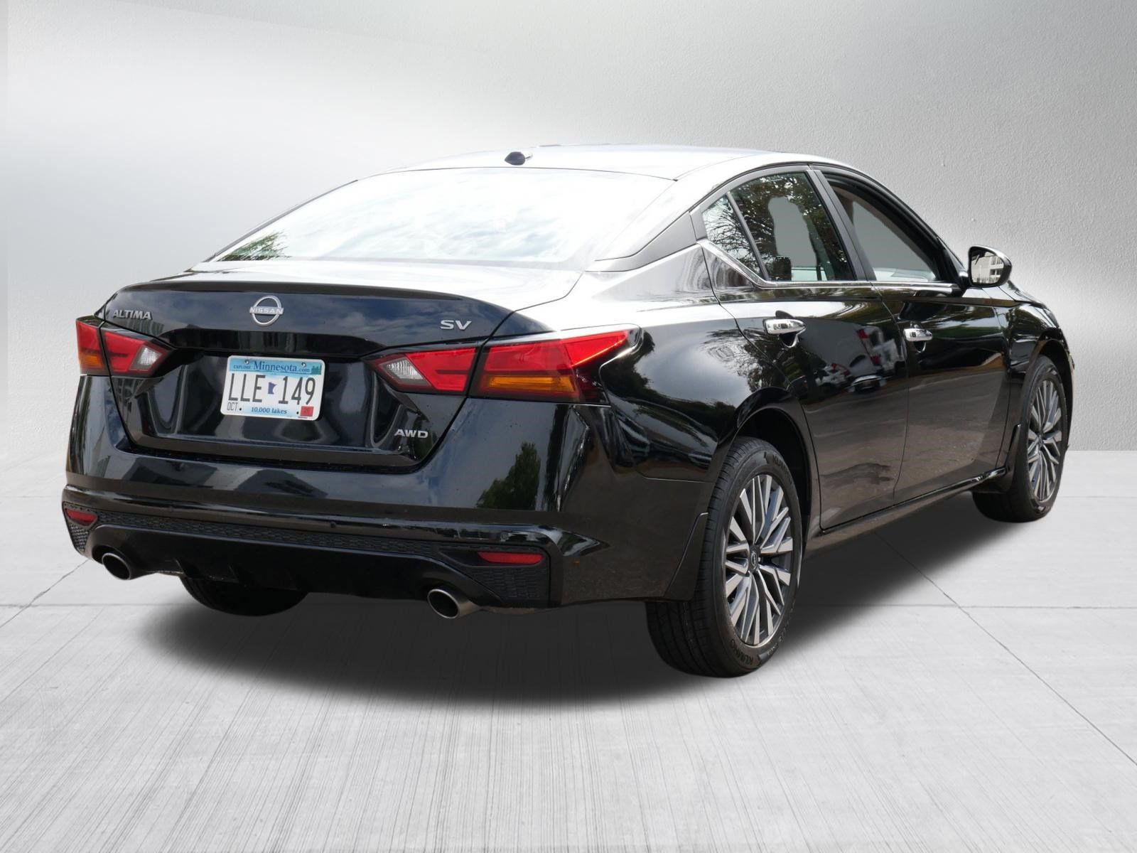 Used 2024 Nissan Altima 2.5 SV w/ SV Premium Package AWD/4WD image 6