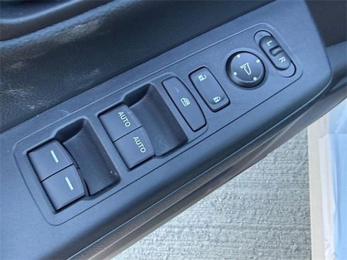 New 2026 Honda CR-V EX image 9