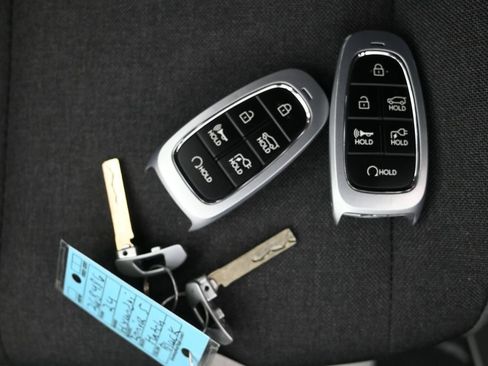 Used 2024 Hyundai Ioniq 5 SEL RWD image 23