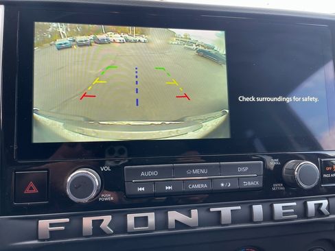 Certified 2025 Nissan Frontier SV image 13