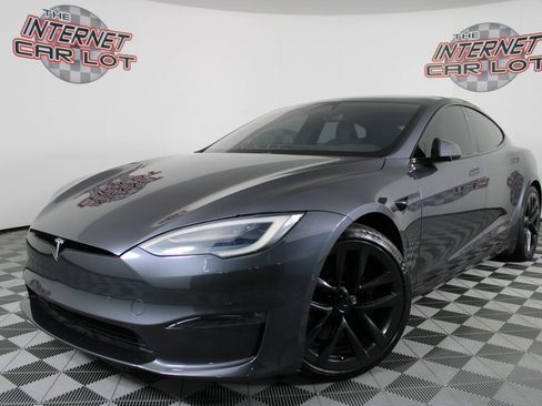 Used 2021 Tesla Model S Plaid image 1