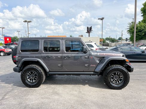 Used 2026 Jeep Wrangler Unlimited Rubicon AWD/4WD image 21
