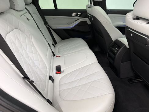 Used 2024 BMW X5 xDrive40i w/ M Sport Package AWD/4WD image 29