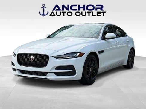 Used 2020 Jaguar XE S AWD/4WD image 4