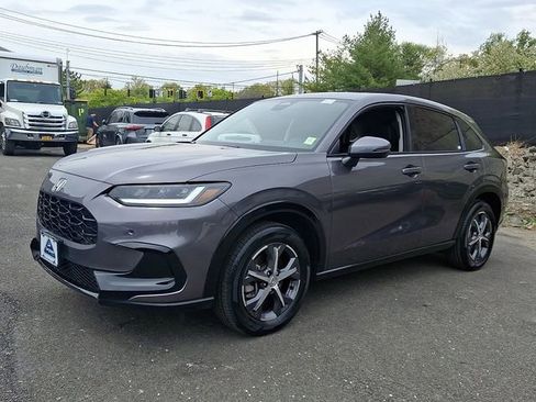 Certified 2024 Honda HR-V EX-L image 3