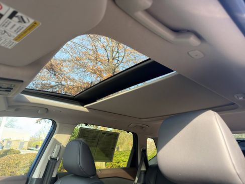 Certified 2023 Nissan Rogue SV w/ SV Premium B Package image 27