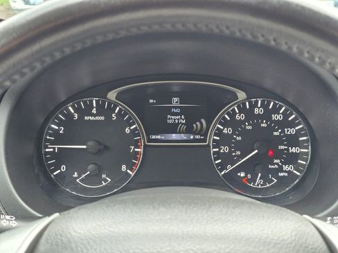 Used 2018 Nissan Altima FWD image 16
