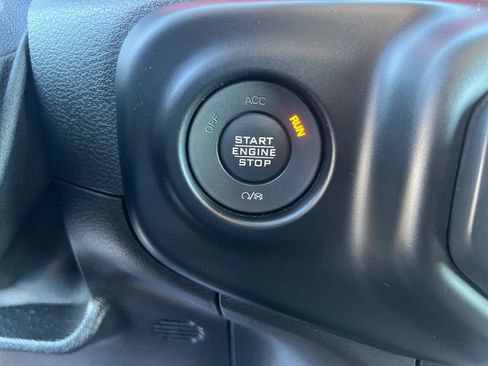 Used 2021 Jeep Wrangler Unlimited Rubicon image 31