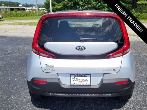 Used 2021 Kia Soul S FWD image 3