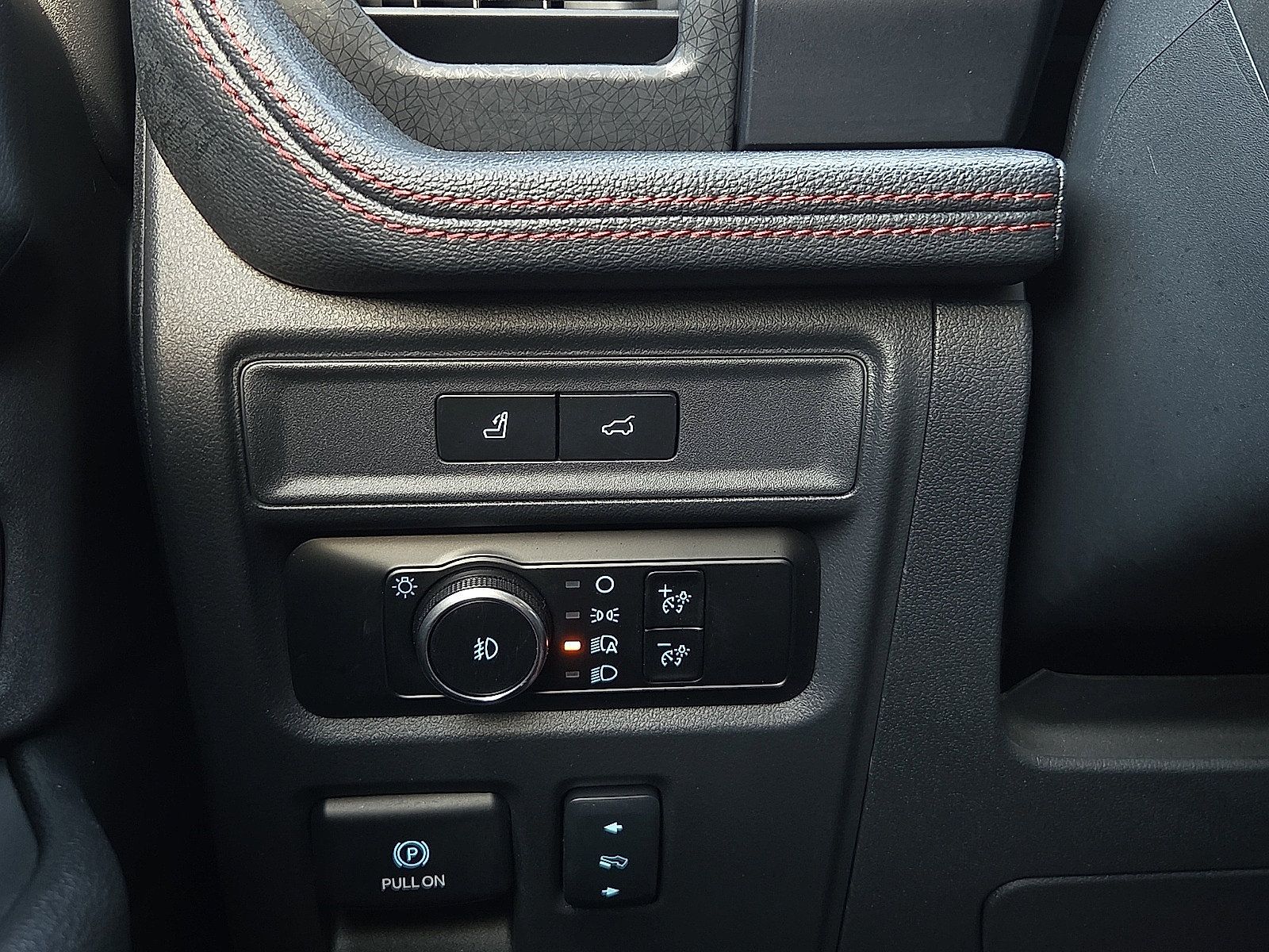 Used 2024 Ford Expedition Limited AWD/4WD image 21