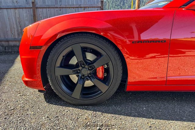 Used 2012 Chevrolet Camaro SS w/ RS Package RWD image 4