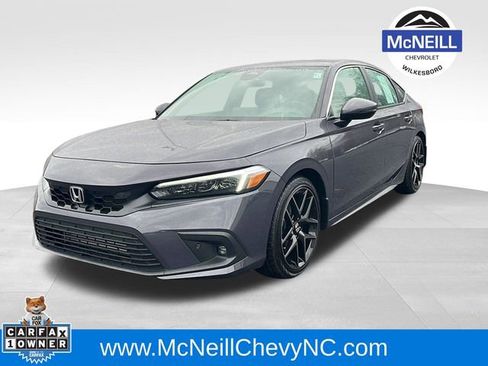 Used 2024 Honda Civic Sport Touring image 3