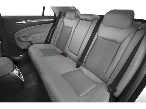 Used 2021 Chrysler 300 Touring w/ Sport Appearance Package image 8