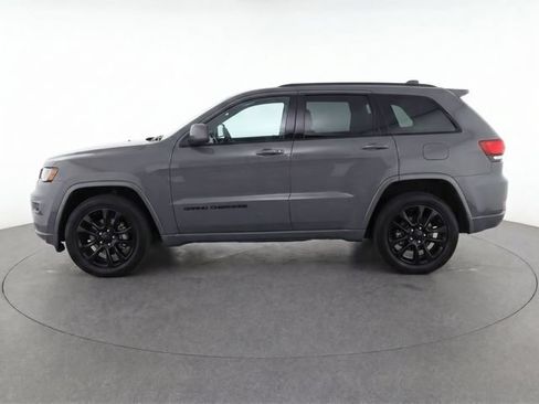 Used 2022 Jeep Grand Cherokee Laredo X AWD/4WD image 6