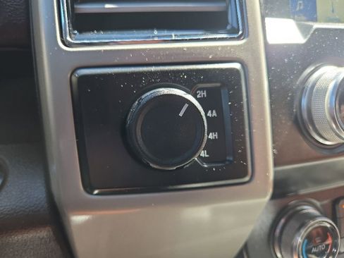 Used 2019 Ford F150 King Ranch w/ Equipment Group 601A Luxury AWD/4WD image 63