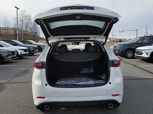 New 2025 MAZDA CX-5 AWD 2.5 S w/ Preferred Package image 13