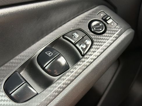 Used 2025 Nissan Altima 2.5 SV FWD image 29