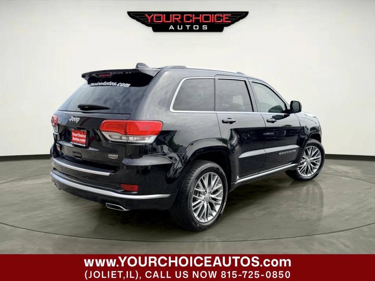 Used 2017 Jeep Grand Cherokee Summit w/ Platinum Series Group AWD/4WD image 11