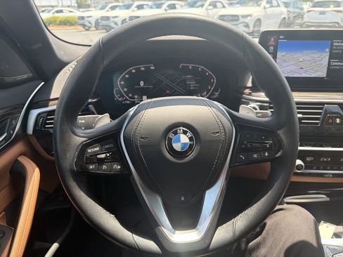 Used 2023 BMW 530i RWD image 21