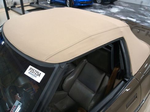 Used 1986 Chevrolet Corvette Convertible image 16