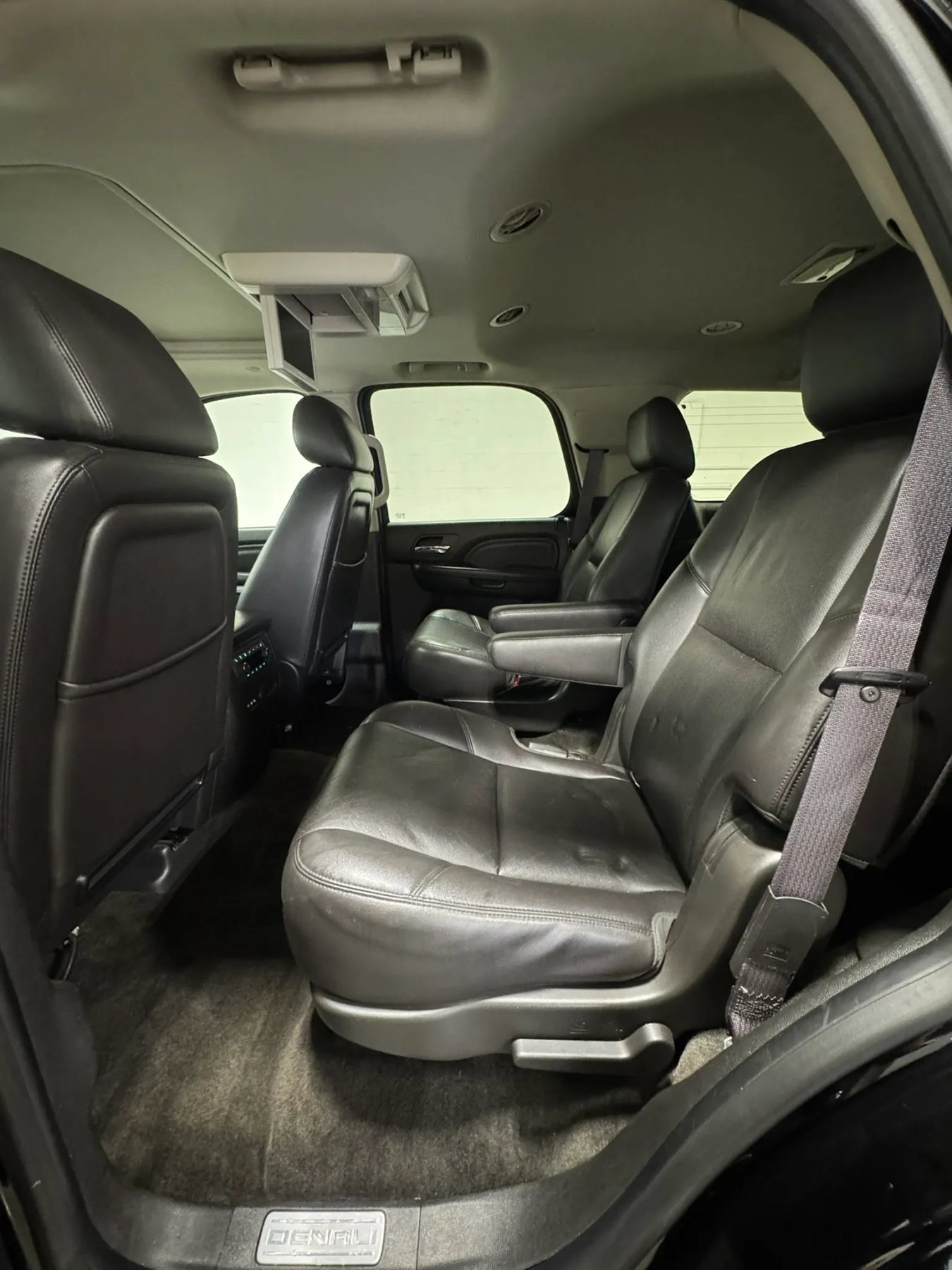 Used 2013 GMC Yukon Denali AWD/4WD image 32